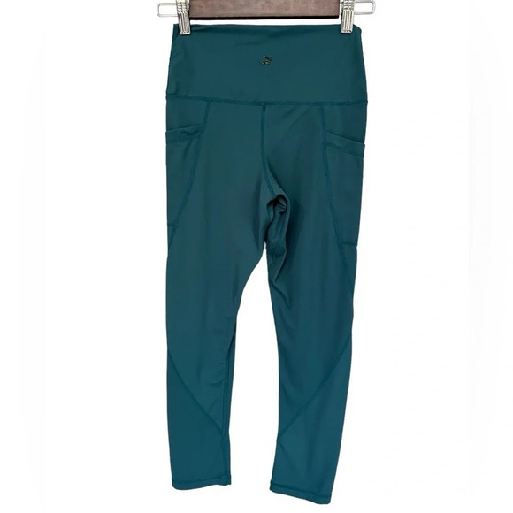 Glyder | High Rise Crop Leggings in green, Size XS - Picture 4 of 9